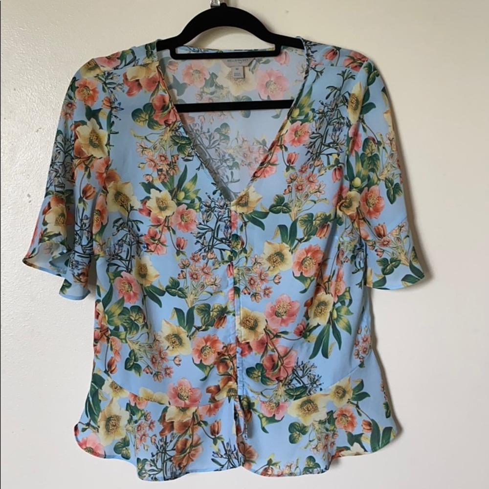 Cute floral peplum top!